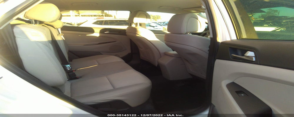 KM8J33A41HU441862 2017 HYUNDAI TUCSON photo no. 8