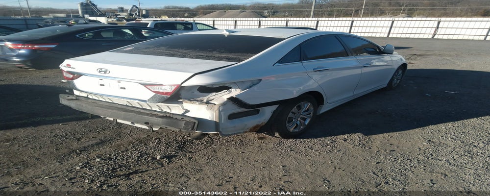 5NPEB4AC1CH463174 2012 HYUNDAI SONATA photo no. 4