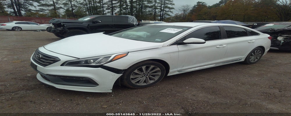 5NPE34AFXFH027578 2015 HYUNDAI SONATA photo no. 2