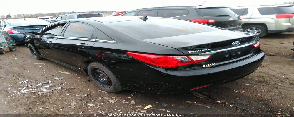 5NPEB4AC3BH300346 2011 HYUNDAI SONATA photo no. 3