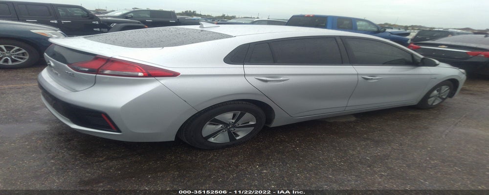 KMHC65LC9JU100358 2018 HYUNDAI IONIQ HYBRID photo no. 4