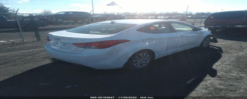 5NPDH4AE5DH199521 2013 HYUNDAI ELANTRA photo no. 4