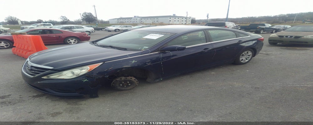 5NPEB4AC0BH155198 2011 HYUNDAI SONATA photo no. 2