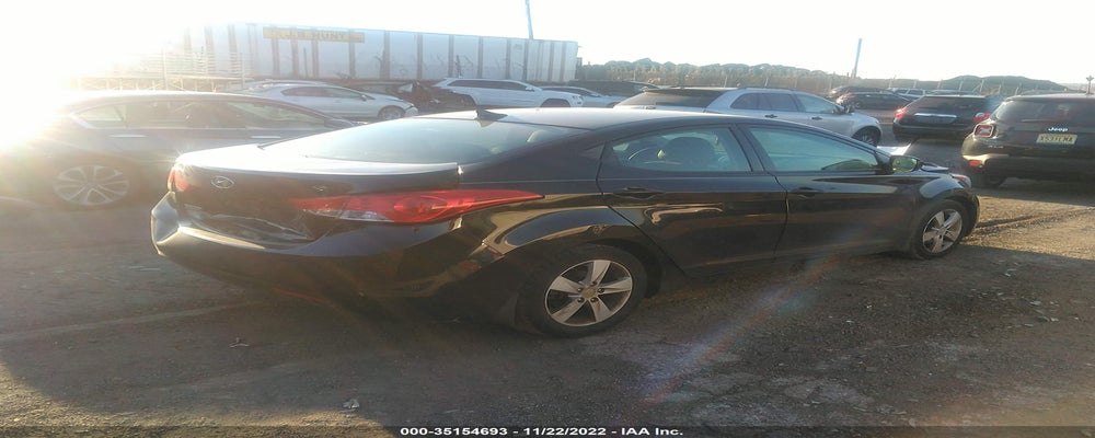 5NPDH4AE8DH432260 2013 HYUNDAI ELANTRA photo no. 4