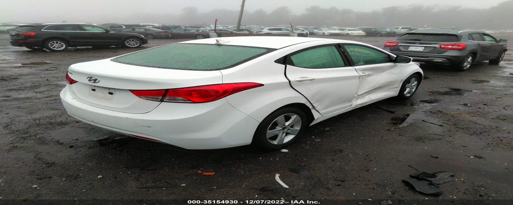 5NPDH4AE8DH263793 2013 HYUNDAI ELANTRA photo no. 4