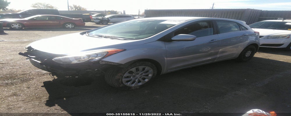 KMHD35LH6HU381831 2017 HYUNDAI ELANTRA GT photo no. 2
