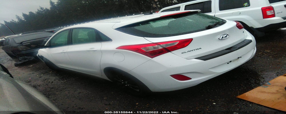 KMHD35LH8HU353755 2017 HYUNDAI ELANTRA GT photo no. 3