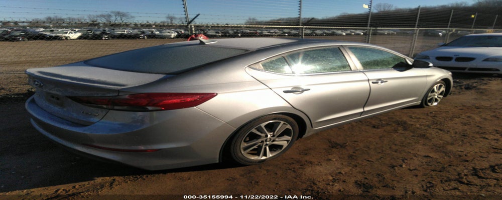 5NPD84LF3HH013275 2017 HYUNDAI ELANTRA photo no. 4