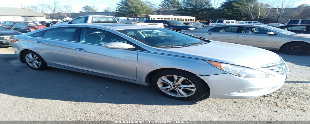 5NPEC4AC5BH131234 2011 HYUNDAI SONATA photo no. 2