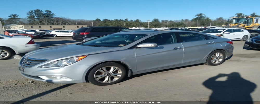 5NPEC4AC5BH131234 2011 HYUNDAI SONATA photo no. 2