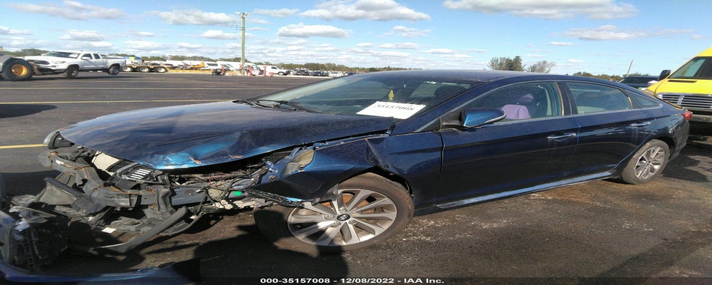 5NPE34AF0FH060167 2015 HYUNDAI SONATA photo no. 2