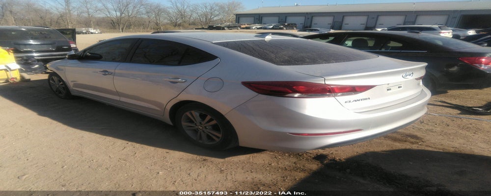 KMHD84LF3HU179801 2017 HYUNDAI ELANTRA photo no. 3