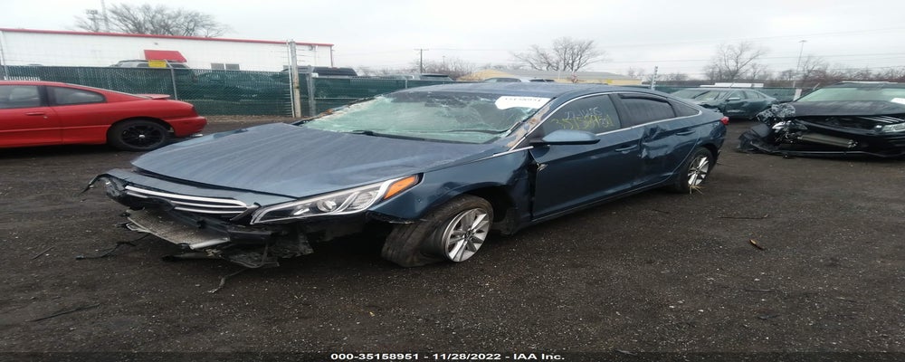 5NPE24AF0FH219241 2015 HYUNDAI SONATA photo no. 2