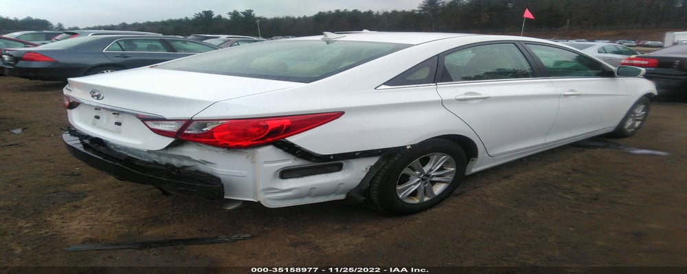 5NPEB4AC8DH787398 2013 HYUNDAI SONATA photo no. 4