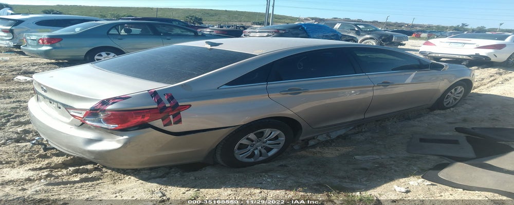 5NPEB4AC3BH195579 2011 HYUNDAI SONATA photo no. 4