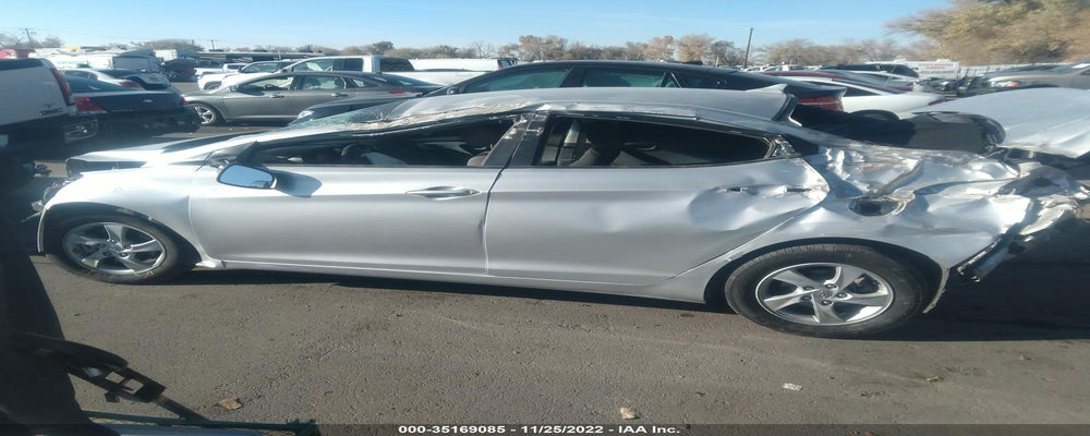 5NPDH4AE4FH637318 2015 HYUNDAI ELANTRA photo no. 6