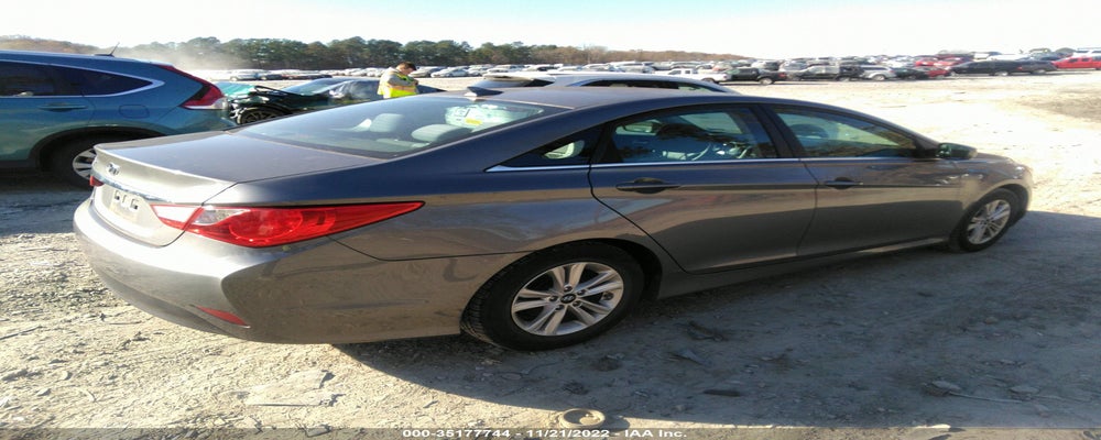 5NPEB4AC9EH850588 2014 HYUNDAI SONATA photo no. 4