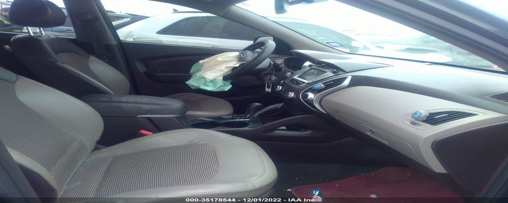 KM8JU3AC5BU305973 2011 HYUNDAI TUCSON photo no. 5