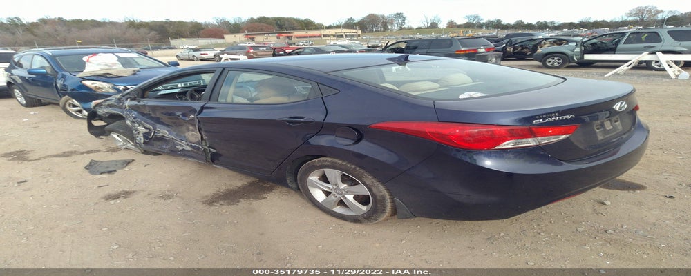 5NPDH4AE7DH328083 2013 HYUNDAI ELANTRA photo no. 3