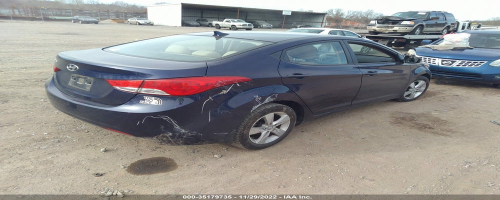 5NPDH4AE7DH328083 2013 HYUNDAI ELANTRA photo no. 4