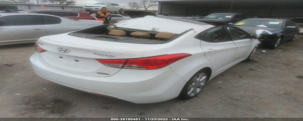 5NPDH4AE5DH260978 2013 HYUNDAI ELANTRA photo no. 4