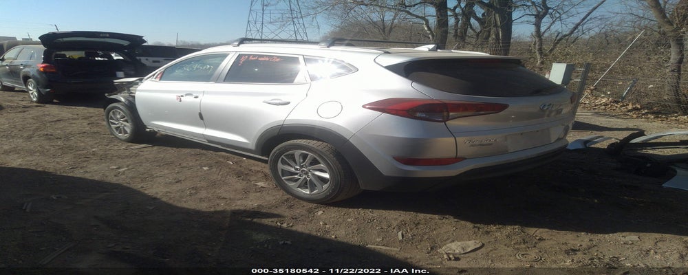 KM8J3CA49JU717131 2018 HYUNDAI TUCSON photo no. 3