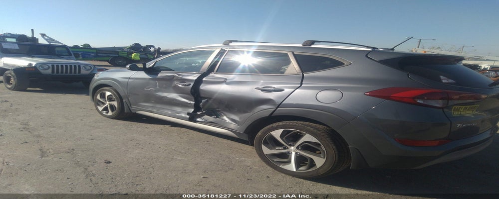 KM8J33A27HU315374 2017 HYUNDAI TUCSON photo no. 3