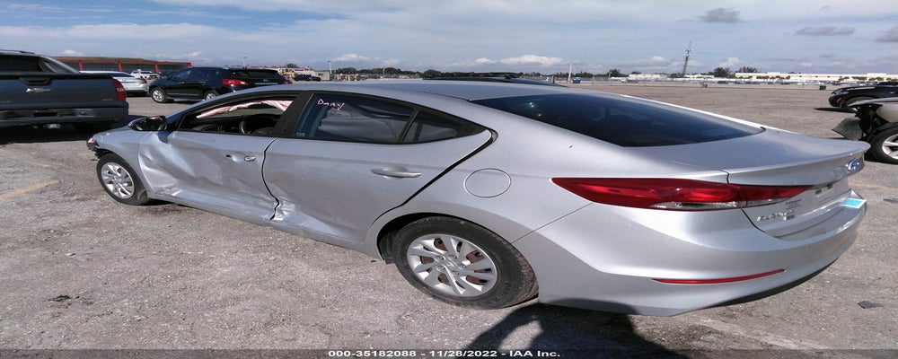 5NPD74LF1JH350634 2018 HYUNDAI ELANTRA photo no. 3