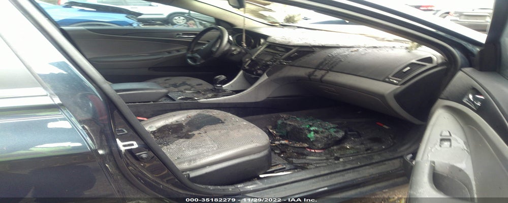 5NPEC4ACXCH422684 2012 HYUNDAI SONATA photo no. 5