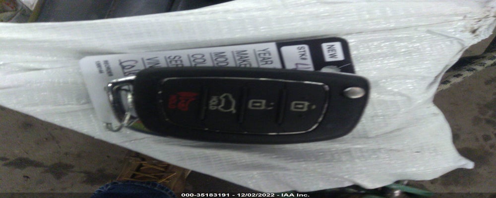 5XYZUDLB0GG335845 2016 HYUNDAI SANTA FE SPORT photo no. 11
