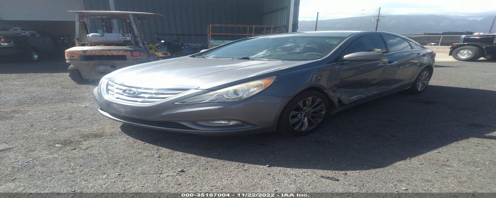 5NPEC4ABXCH420974 2012 HYUNDAI SONATA photo no. 2