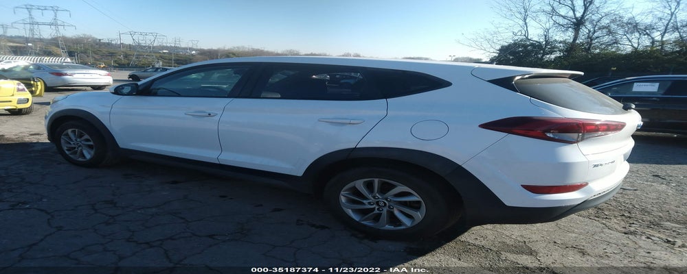 KM8J23A43HU409689 2017 HYUNDAI TUCSON photo no. 3