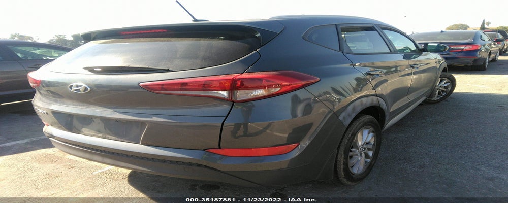 KM8J33A49HU386254 2017 HYUNDAI TUCSON photo no. 4