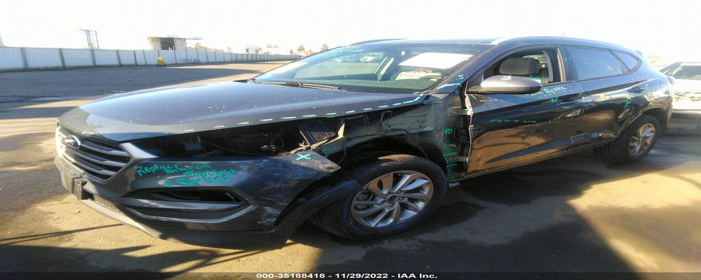 KM8J33A40HU389477 2017 HYUNDAI TUCSON photo no. 2