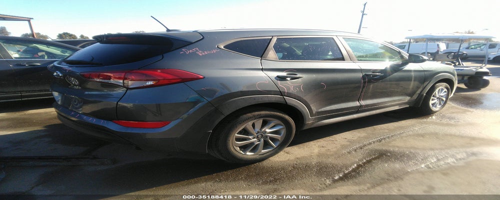 KM8J33A40HU389477 2017 HYUNDAI TUCSON photo no. 4