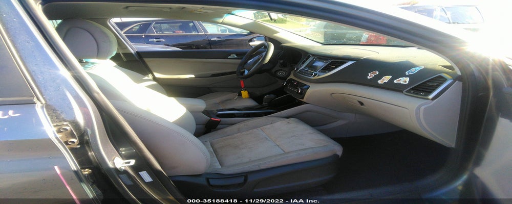 KM8J33A40HU389477 2017 HYUNDAI TUCSON photo no. 5