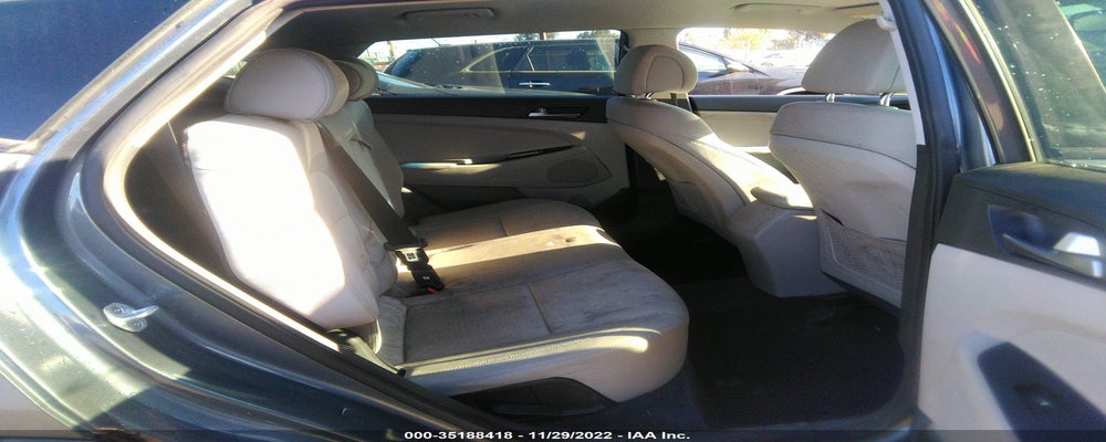 KM8J33A40HU389477 2017 HYUNDAI TUCSON photo no. 8