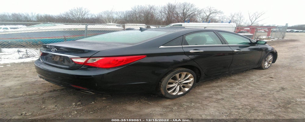 5NPEC4AC0BH018288 2011 HYUNDAI SONATA photo no. 4