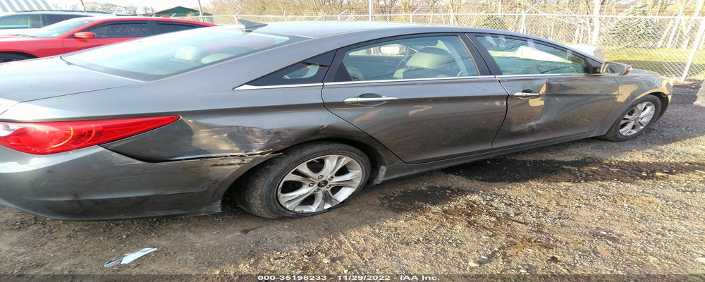 5NPEC4AC0BH047290 2011 HYUNDAI SONATA photo no. 6