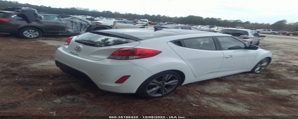 KMHTC6AD1CU024972 2012 HYUNDAI VELOSTER photo no. 4