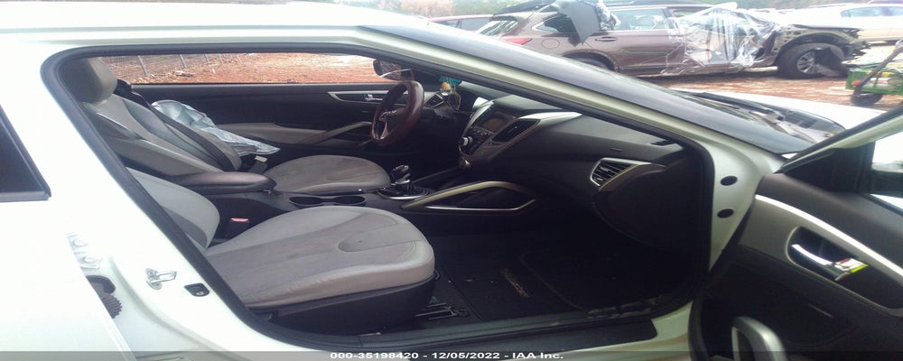 KMHTC6AD1CU024972 2012 HYUNDAI VELOSTER photo no. 5