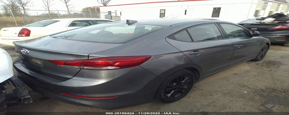 KMHD84LF0JU656884 2018 HYUNDAI ELANTRA photo no. 4