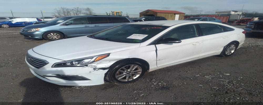 5NPE24AF9GH264812 2016 HYUNDAI SONATA photo no. 2