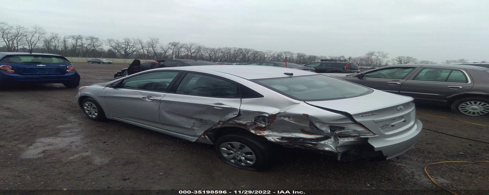 KMHCT4AE4HU327376 2017 HYUNDAI ACCENT photo no. 3
