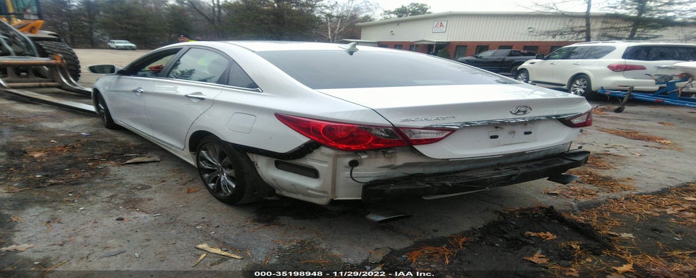 5NPEC4AC3BH270925 2011 HYUNDAI SONATA photo no. 6