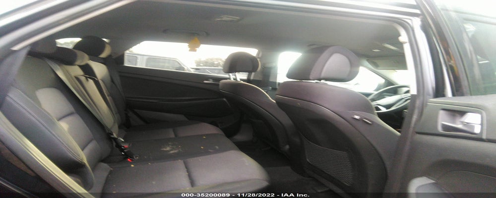 KM8J33A49HU268091 2017 HYUNDAI TUCSON photo no. 8