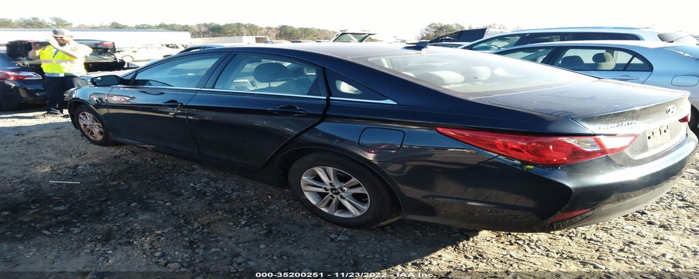 5NPEB4AC8EH880259 2014 HYUNDAI SONATA photo no. 3