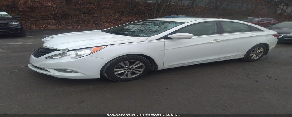 5NPEB4AC6DH785410 2013 HYUNDAI SONATA photo no. 2