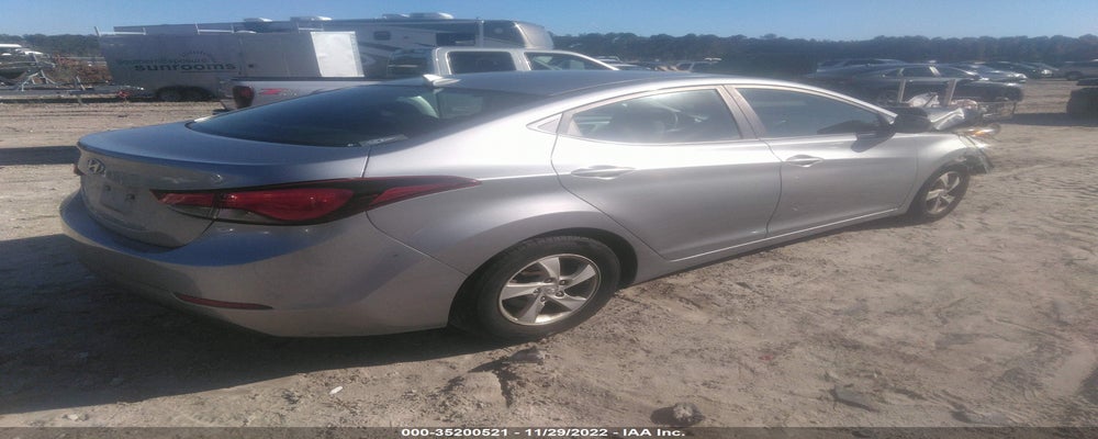 5NPDH4AE2FH637981 2015 HYUNDAI ELANTRA photo no. 4