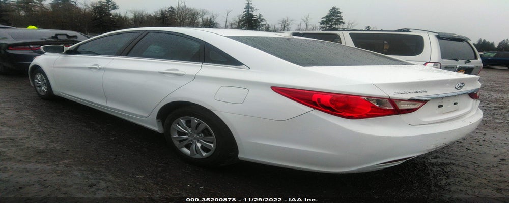 5NPEB4AC4DH606474 2013 HYUNDAI SONATA photo no. 3